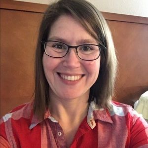 Meet your Posher, Danielle m